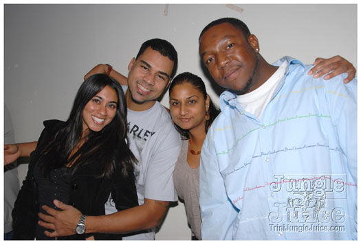 soca_under_de_mistletoe_dec5-022