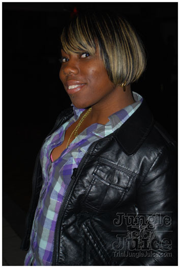 soca_under_de_mistletoe_dec5-058