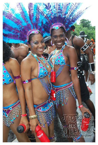 st_lucia_carnival_monday_2009-002