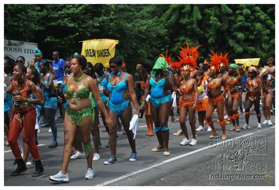 stlucia_carnival_tue_2009-003