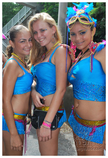 stlucia_carnival_tue_2009-009