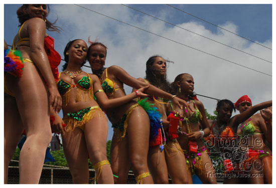 stlucia_carnival_tue_2009-021