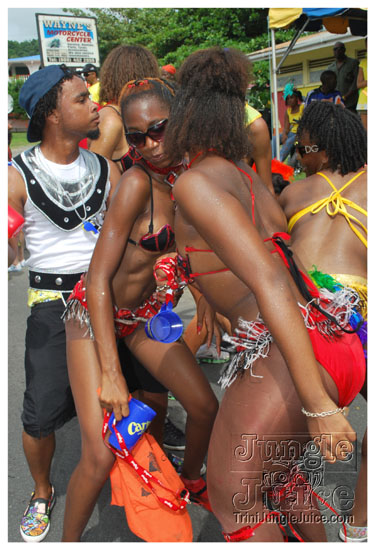 stlucia_carnival_tue_2009-028