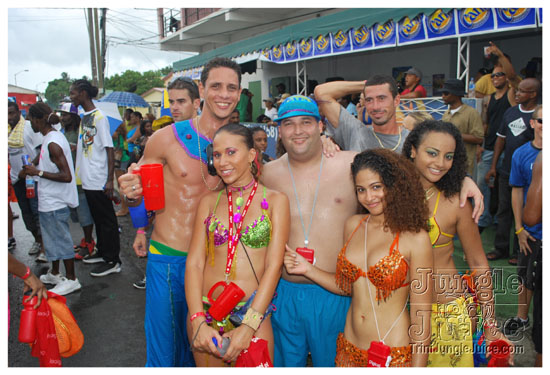 stlucia_carnival_tue_2009-086