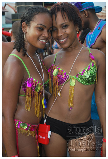 stlucia_carnival_tue_2009-150