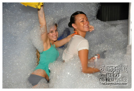 swankys_glow_foam_fete_apr30-006