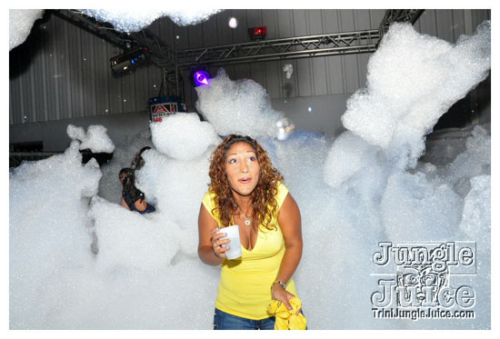 swankys_glow_foam_fete_apr30-017