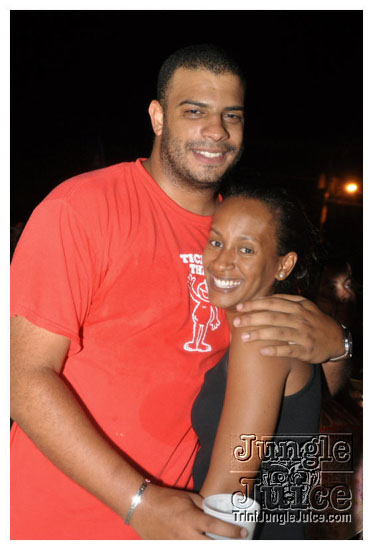 swankys_glow_foam_fete_apr30-020