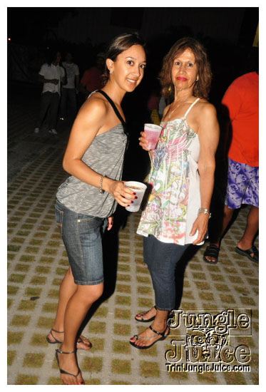 swankys_glow_foam_fete_apr30-027