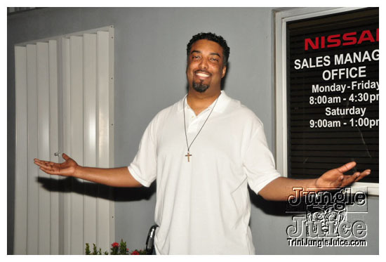 swankys_glow_foam_fete_apr30-031