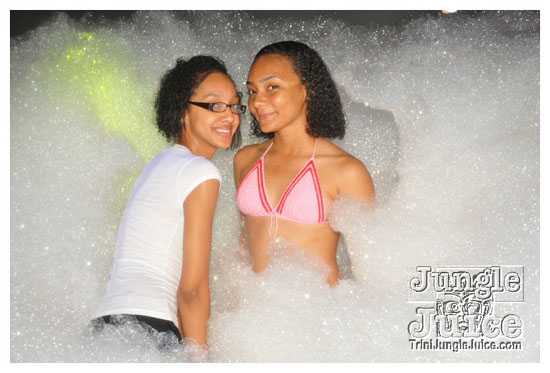 swankys_glow_foam_fete_apr30-032