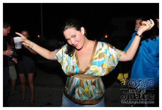 swankys_glow_foam_fete_apr30-038