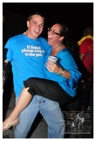 swankys_glow_foam_fete_apr30-039