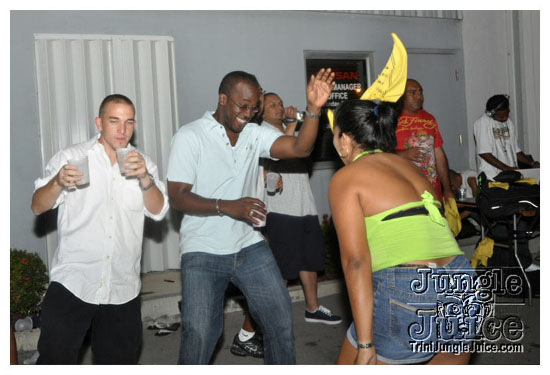 swankys_glow_foam_fete_apr30-055