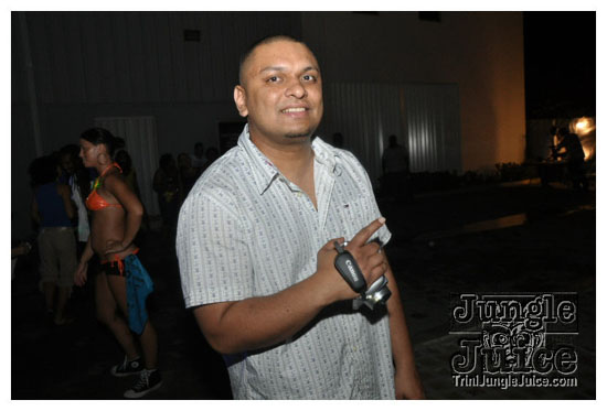 swankys_glow_foam_fete_apr30-078