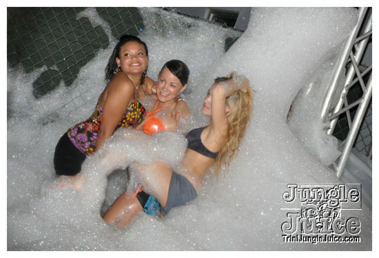 swankys_glow_foam_fete_apr30-082