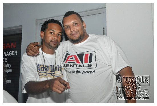 swankys_glow_foam_fete_apr30-096