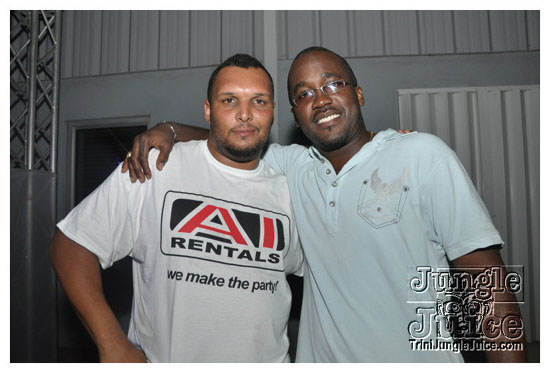 swankys_glow_foam_fete_apr30-116