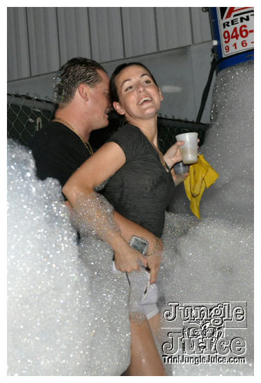 swankys_glow_foam_fete_apr30-127