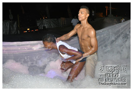 swankys_glow_foam_fete_apr30-166