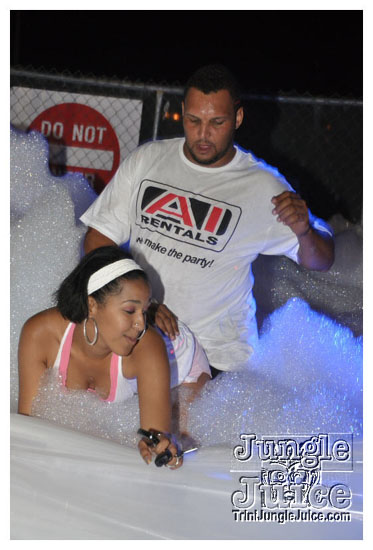 swankys_glow_foam_fete_apr30-179