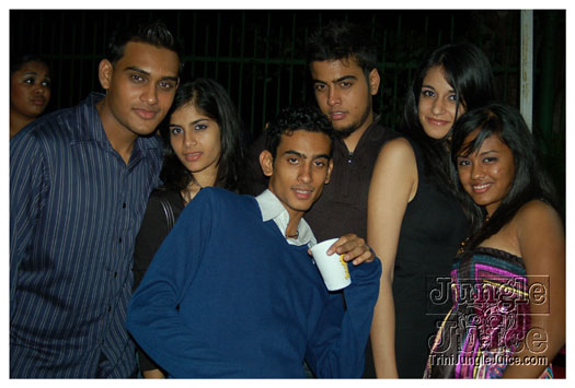 the_hills_2009_dec26-061