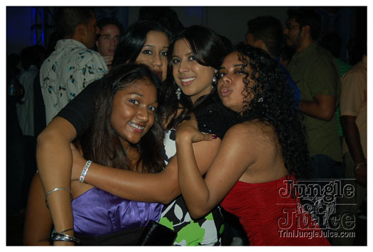 the_hills_2009_dec26-071