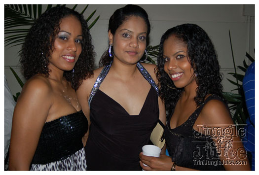 the_hills_2009_dec26-089