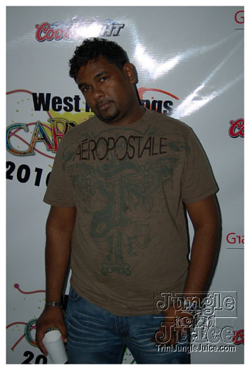 the_hills_2009_dec26-092