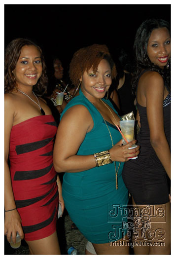 the_hills_2009_dec26-096