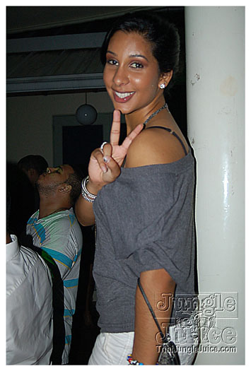 the_hills_2009_dec26-100