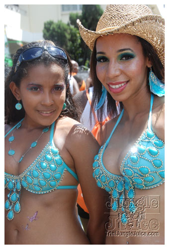 tribe_mon_2009_pt1-040