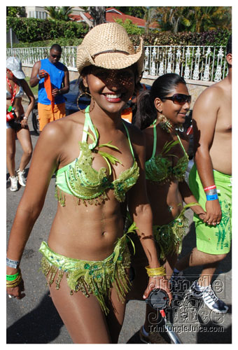tribe_mon_2009_pt1-083