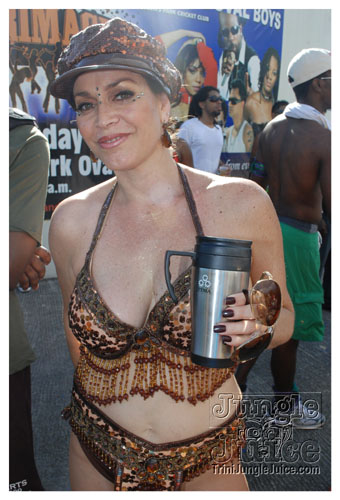 tribe_mon_2009_pt1-103