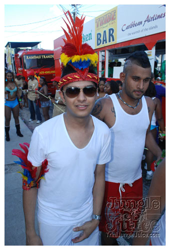 tribe_mon_2009_pt1-202