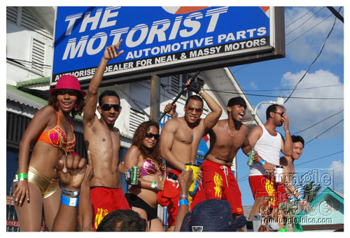 tribe_mon_2009_pt1-215