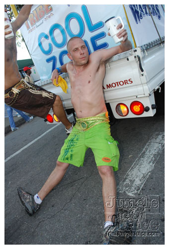 tribe_mon_2009_pt1-293