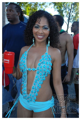 tribe_mon_2009_pt1-294