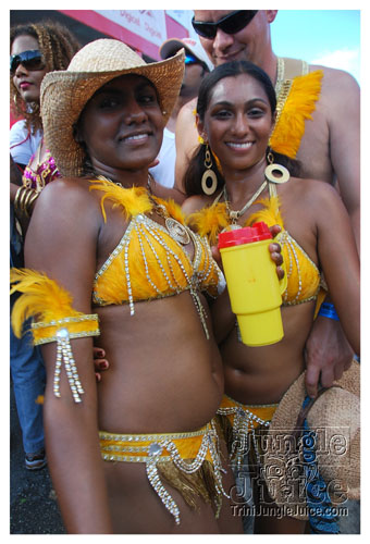 tribe_mon_2009_pt2-048