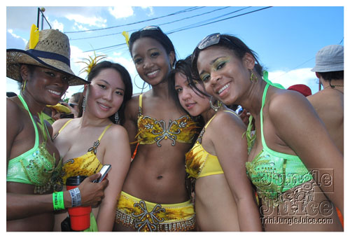 tribe_mon_2009_pt2-053