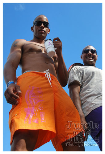 tribe_mon_2009_pt2-119