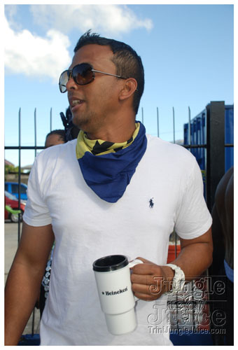 tribe_mon_2009_pt2-150