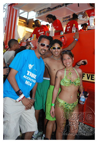 tribe_mon_2009_pt2-259