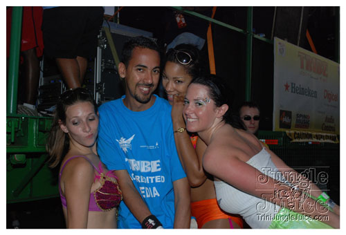 tribe_mon_2009_pt2-325