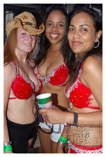 tribe_mon_2009_pt2-326