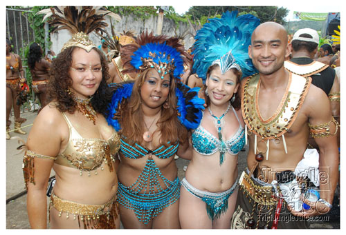 tribe_tue_2009_pt1-064