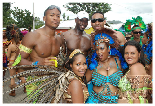 tribe_tue_2009_pt1-195