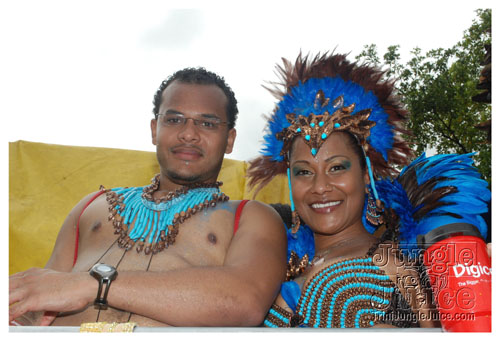 tribe_tue_2009_pt1-196