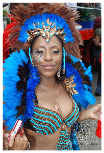 tribe_tue_2009_pt1-202