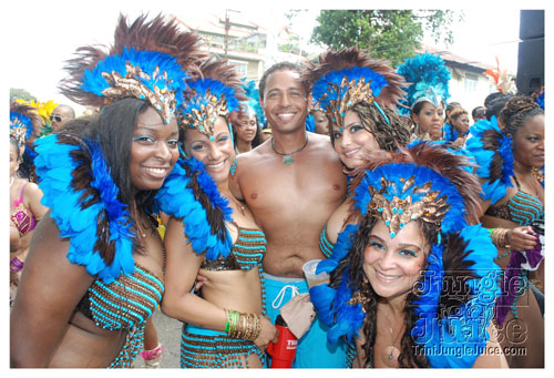 tribe_tue_2009_pt1-223